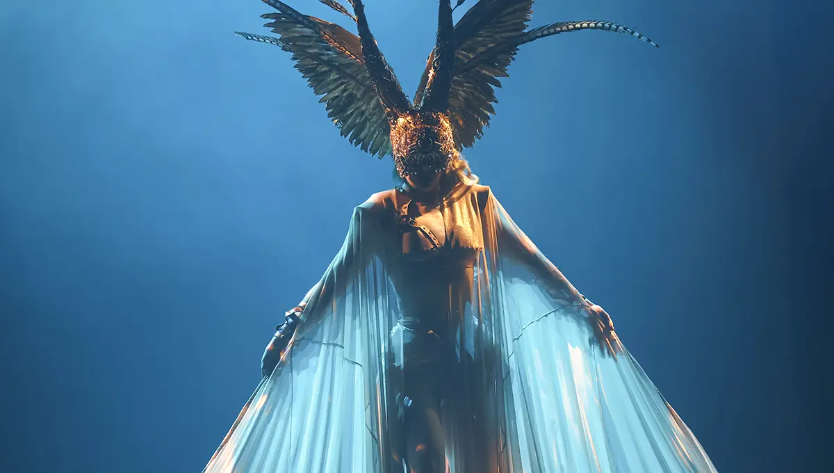 Alyssa Kitt - Icarus Fallen - Burlesque Hall of Fame 2022. Photo by Chase Stevens.